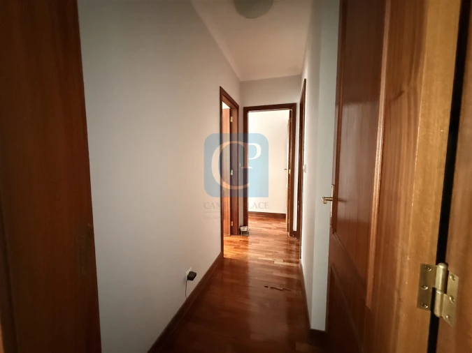 Apartamento T2 para Arrendamento em Cedofeita, Santo Ildefonso, Sé, Miragaia, São Nicolau e Vitória Foto 9