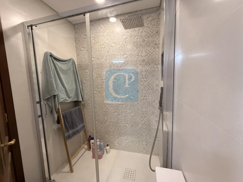 Apartamento T2 para Arrendamento em Cedofeita, Santo Ildefonso, Sé, Miragaia, São Nicolau e Vitória Foto 15