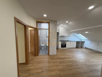 Moradia T4 para Venda em Buarcos