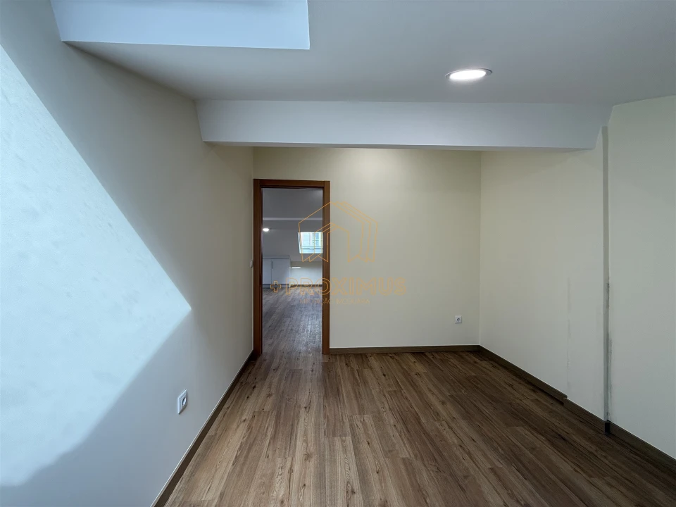 Moradia T4 para Venda em Buarcos Foto 11