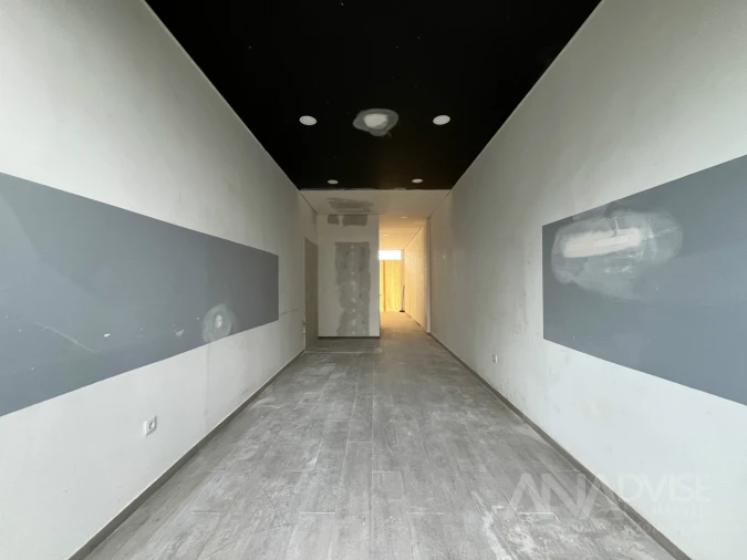 Loja para Arrendamento em Viseu Foto 3