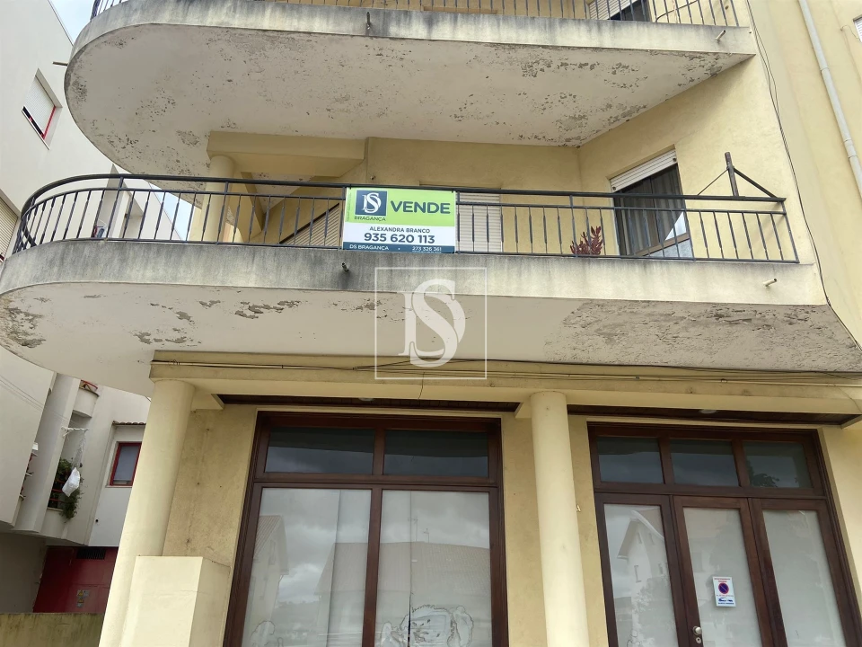 Apartamento T5 para Venda em Macedo de Cavaleiros Foto 2