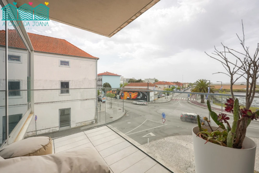 Apartamento T4 para Arrendamento em Glória e Vera Cruz Foto 13