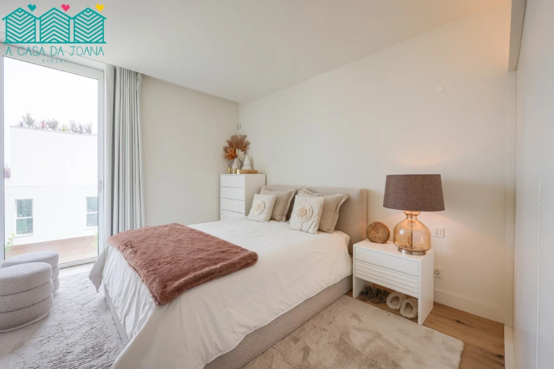 Apartamento T4 para Arrendamento em Glória e Vera Cruz Foto 25