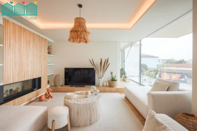Apartamento T4 para Arrendamento em Glória e Vera Cruz