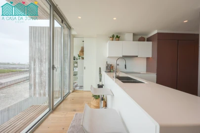 Apartamento T4 para Arrendamento em Glória e Vera Cruz