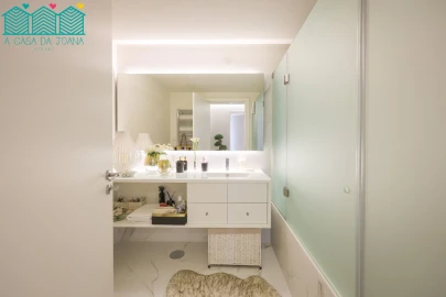 Apartamento T4 para Arrendamento em Glória e Vera Cruz