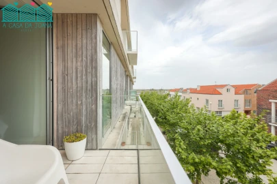 Apartamento T4 para Arrendamento em Glória e Vera Cruz