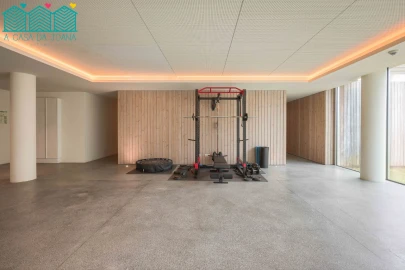 Apartamento T4 para Arrendamento em Glória e Vera Cruz