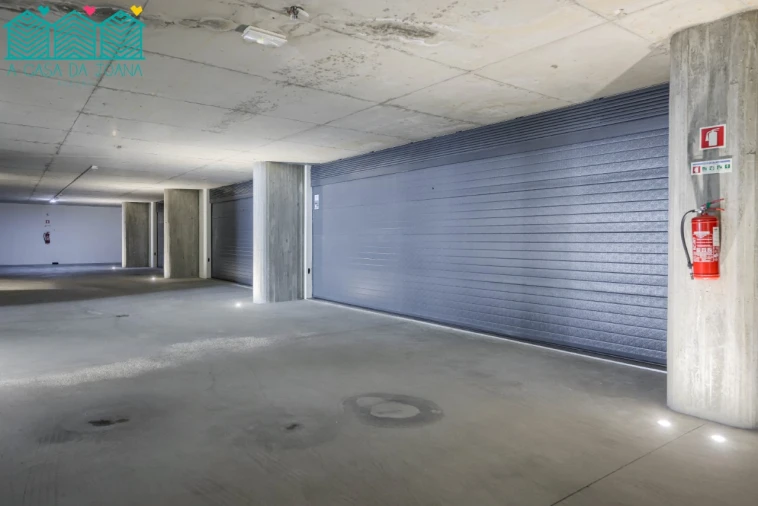 Apartamento T4 para Arrendamento em Glória e Vera Cruz Foto 64