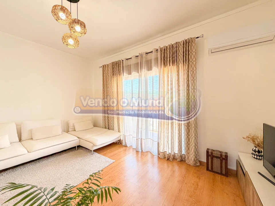 Apartamento T2 para Venda em Samora Correia Foto 9