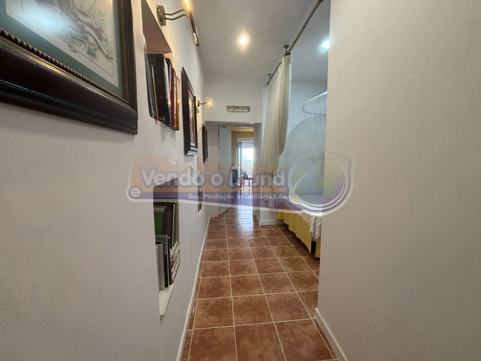 Moradia T1 para Venda em Cabeção Foto 4