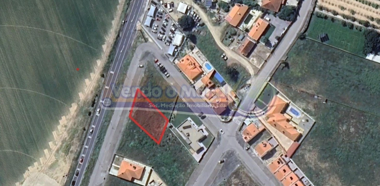 Terreno para Venda em Salvaterra de Magos e Foros de Salvaterra Foto 1