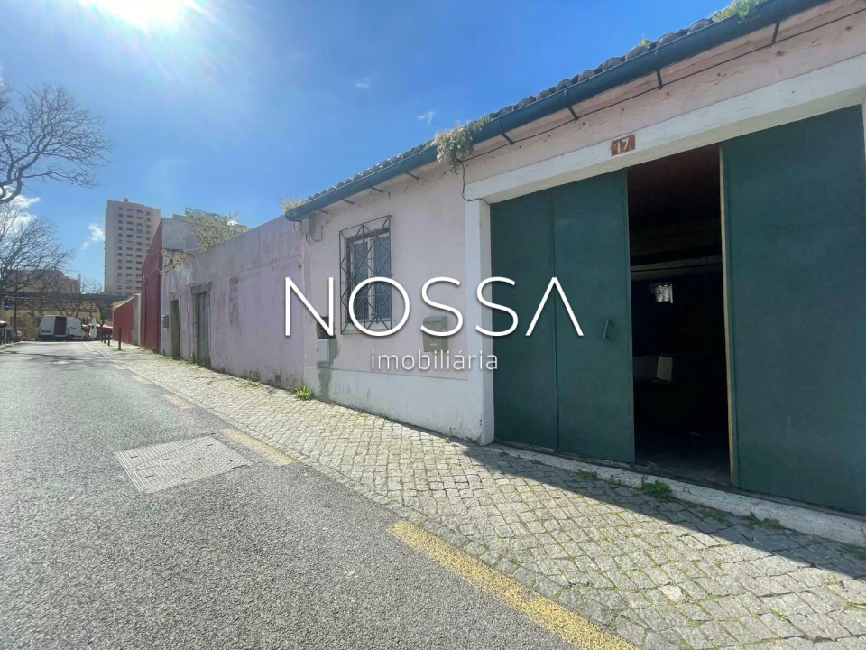 Moradia T4 para Venda em São Domingos de Benfica Foto 4