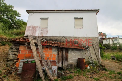 Moradia T4 para Venda em Melres e Medas
