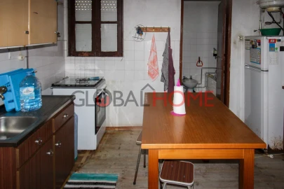 Moradia T4 para Venda em Melres e Medas