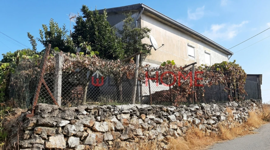 Moradia T5 para Venda em Aguiar de Sousa