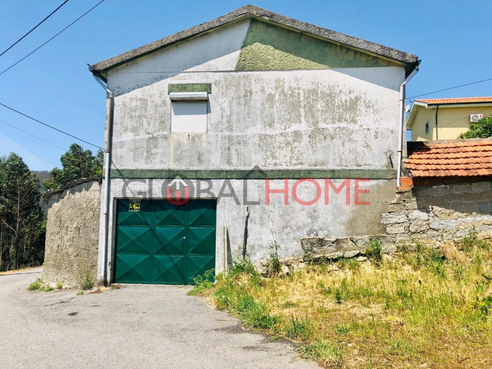 Moradia T5 para Venda em Aguiar de Sousa Foto 2