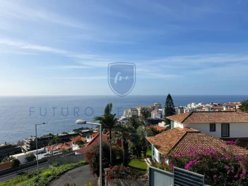 Moradia T4 para Venda em São Martinho