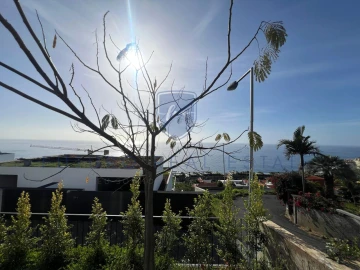 Moradia T4 para Venda em São Martinho