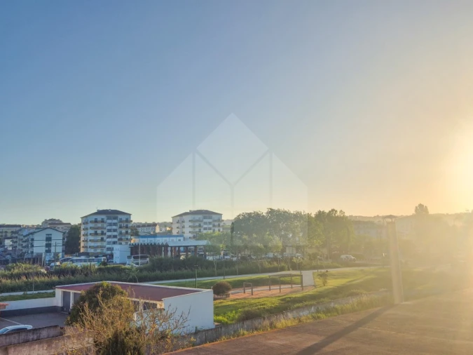 Apartamento para Venda em Lourinhã e Atalaia Foto 14