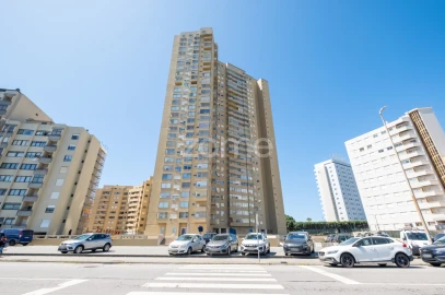 Apartamento T2 para Venda em Póvoa de Varzim, Beiriz e Argivai