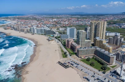 Apartamento T2 para Venda em Póvoa de Varzim, Beiriz e Argivai
