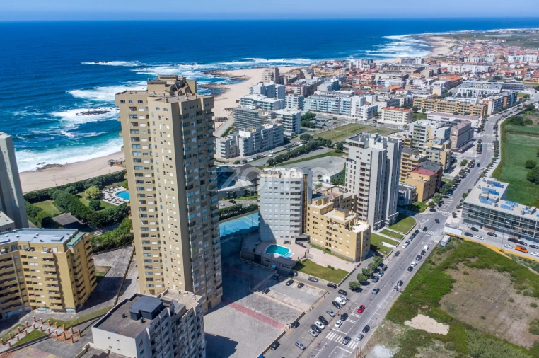 Apartamento T2 para Venda em Póvoa de Varzim, Beiriz e Argivai Foto 37