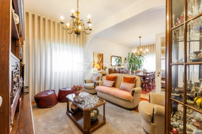 Apartamento T4 para Venda em São Vitor (Braga)