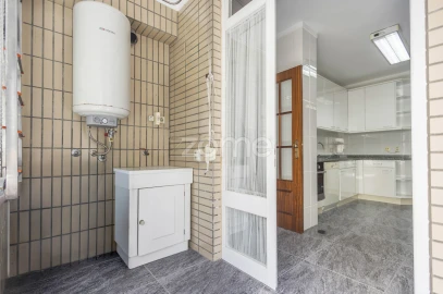 Apartamento T3 para Venda em Aguas Santas