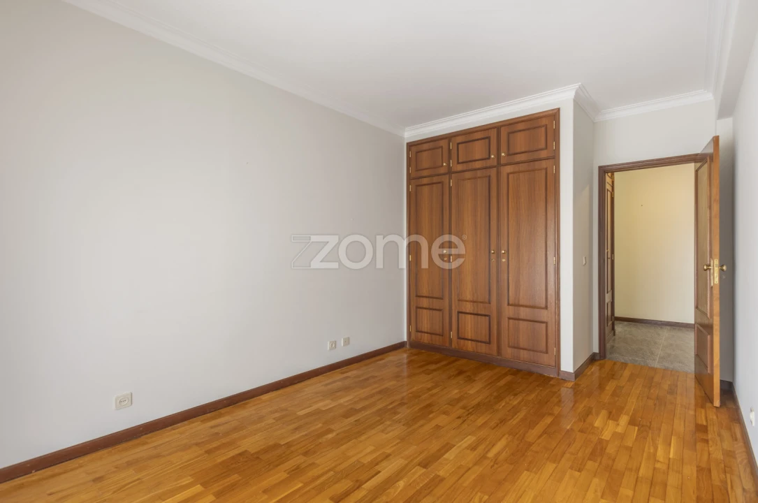 Apartamento T3 para Venda em Aguas Santas Foto 23