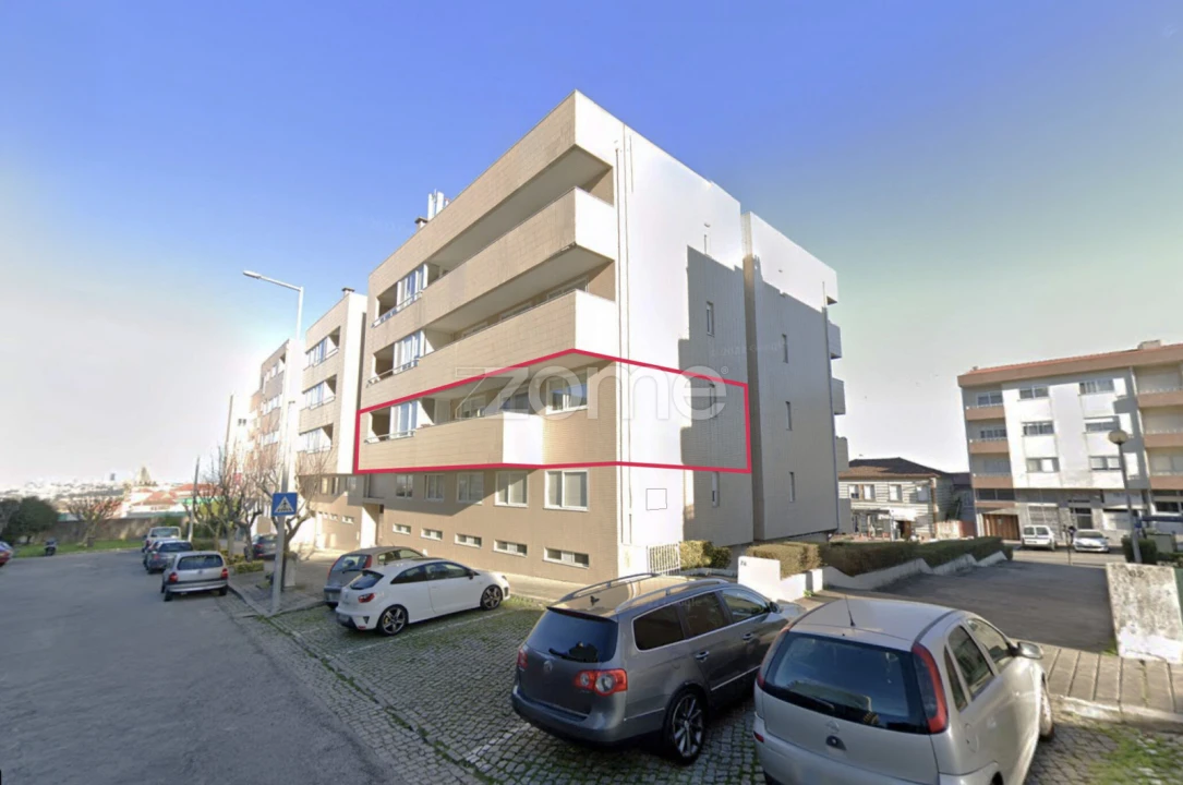 Apartamento T3 para Venda em Aguas Santas Foto 1