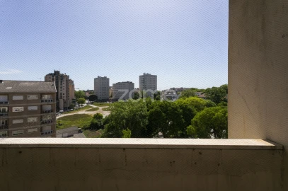 Apartamento T3 para Venda em Ramalde