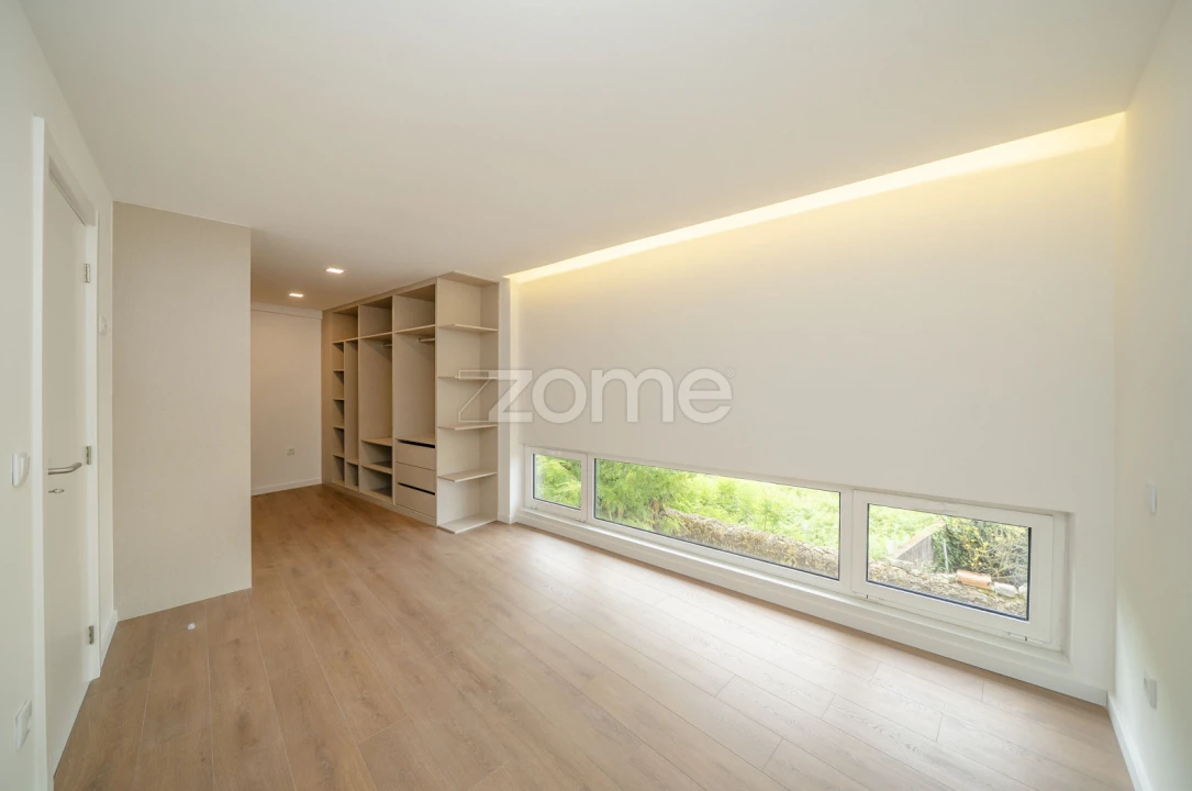 Apartamento T2 para Venda em Riba de Ave Foto 13