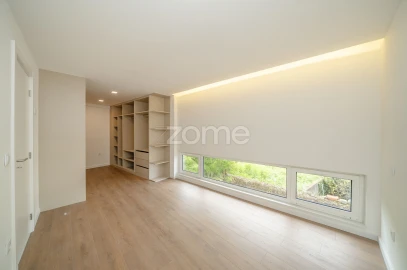 Apartamento T2 para Venda em Riba de Ave