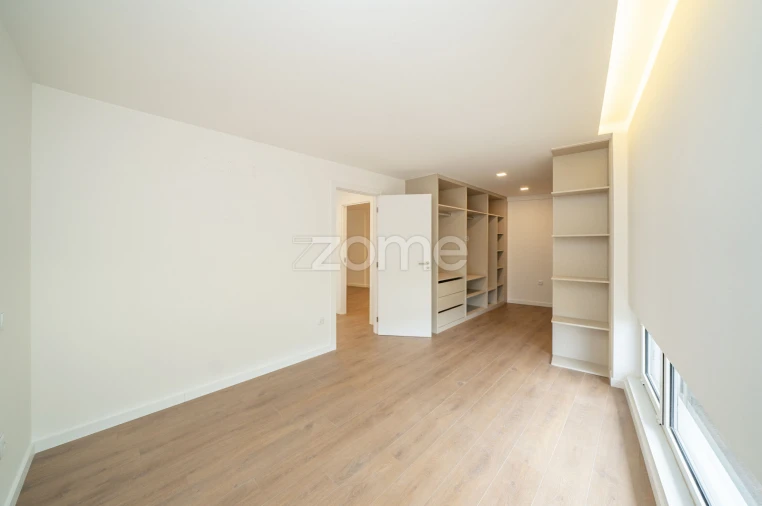 Apartamento T2 para Venda em Riba de Ave Foto 14