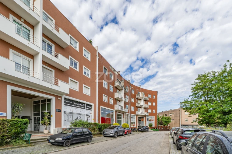 Apartamento T2 para Venda em Riba de Ave Foto 19