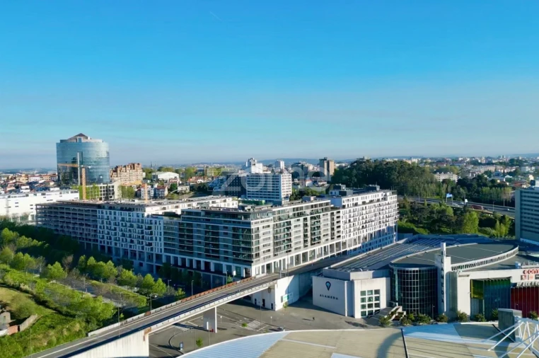 Apartamento T2 para Venda em Campanhã Foto 4