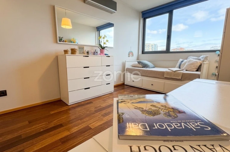 Apartamento T2 para Venda em Campanhã Foto 24