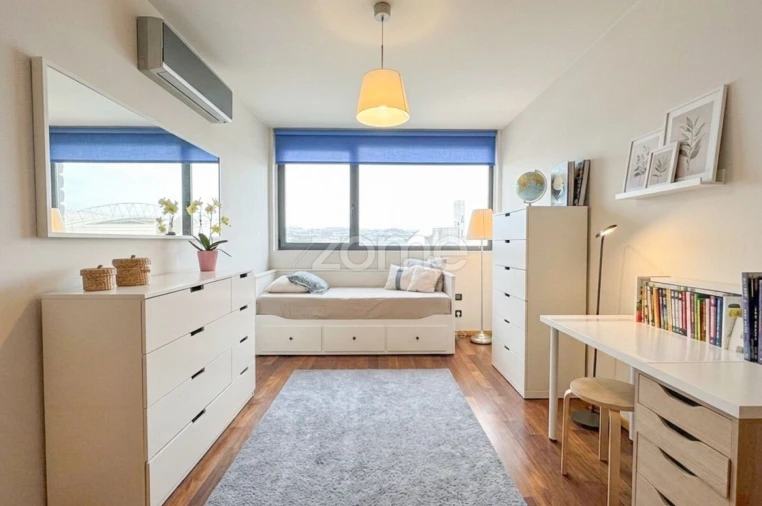 Apartamento T2 para Venda em Campanhã Foto 23