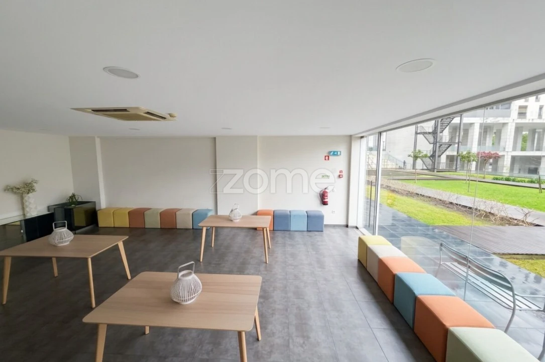 Apartamento T2 para Venda em Campanhã Foto 7