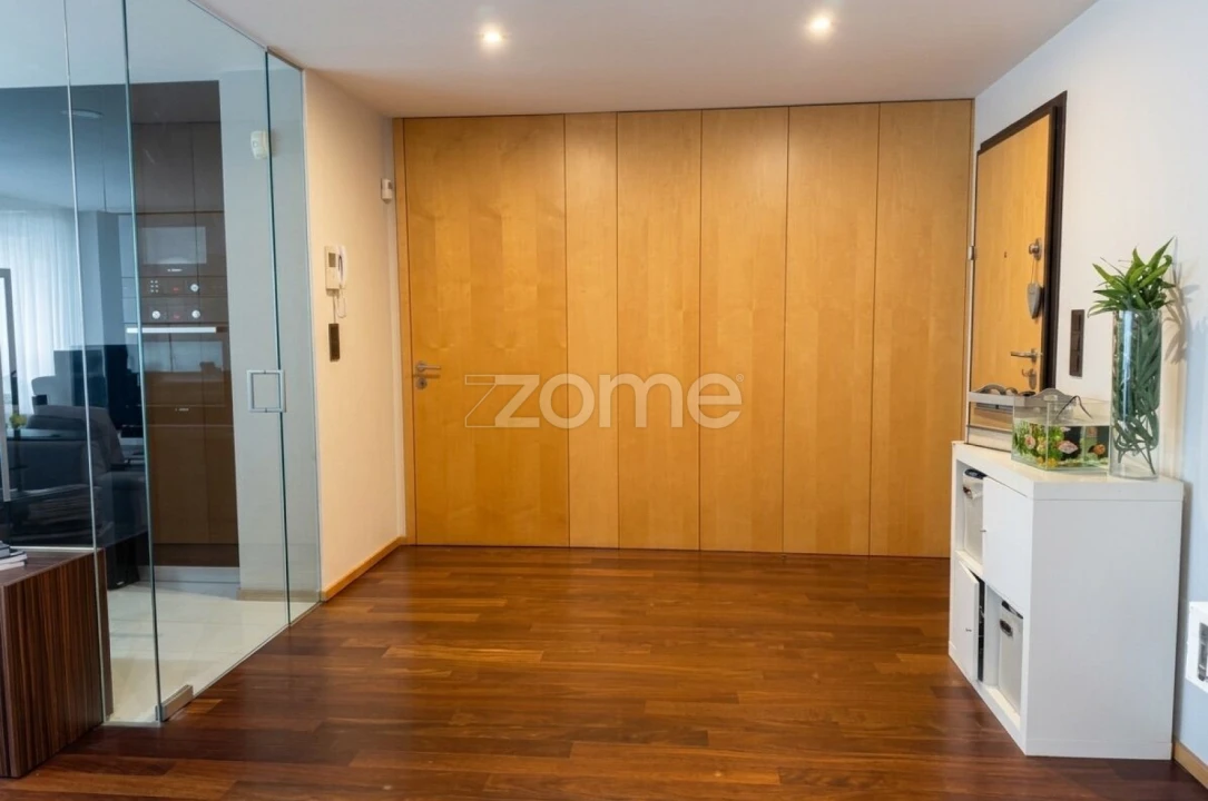 Apartamento T2 para Venda em Campanhã Foto 10