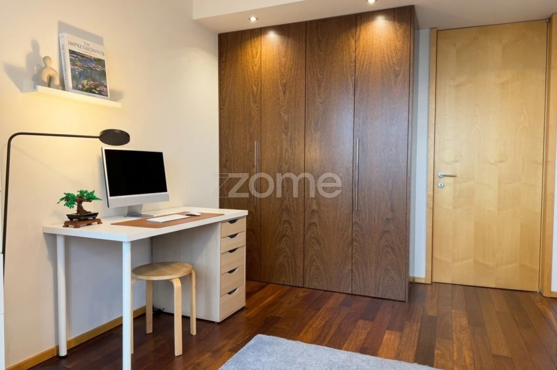 Apartamento T2 para Venda em Campanhã Foto 25