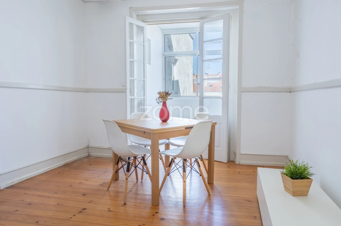 Apartamento T3 para Venda em Almada, Cova da Piedade, Pragal e Cacilhas Foto 2