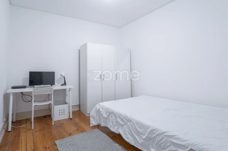 Apartamento T3 para Venda em Almada, Cova da Piedade, Pragal e Cacilhas Foto 9
