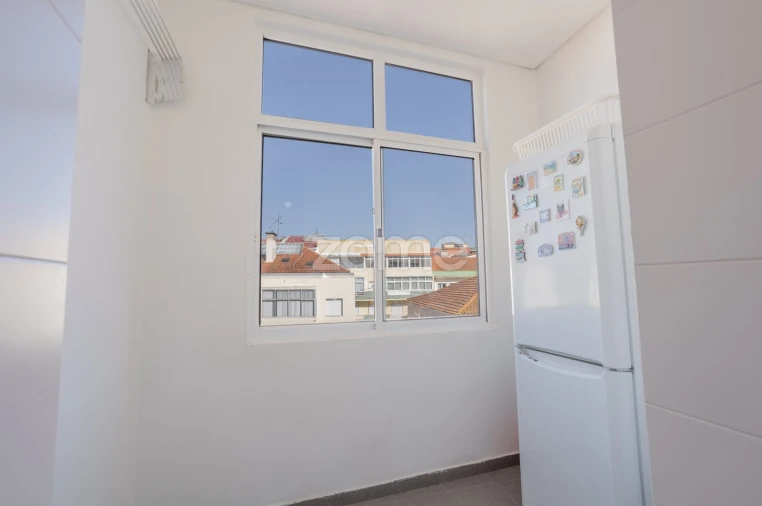 Apartamento T3 para Venda em Almada, Cova da Piedade, Pragal e Cacilhas Foto 12