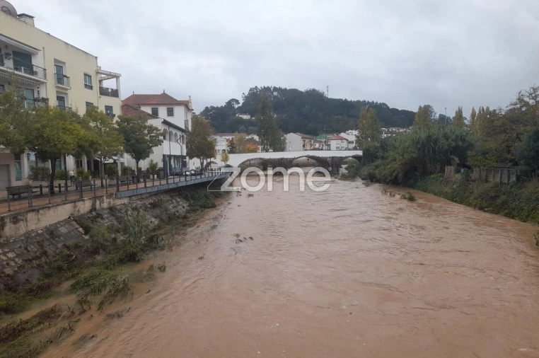 Apartamento T1 para Venda em Pombal Foto 13