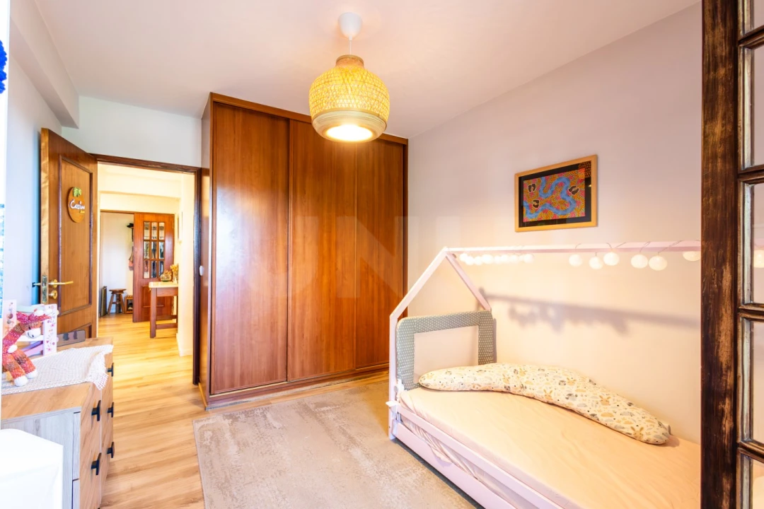 Apartamento T2 para Venda em Rio de Mouro Foto 28