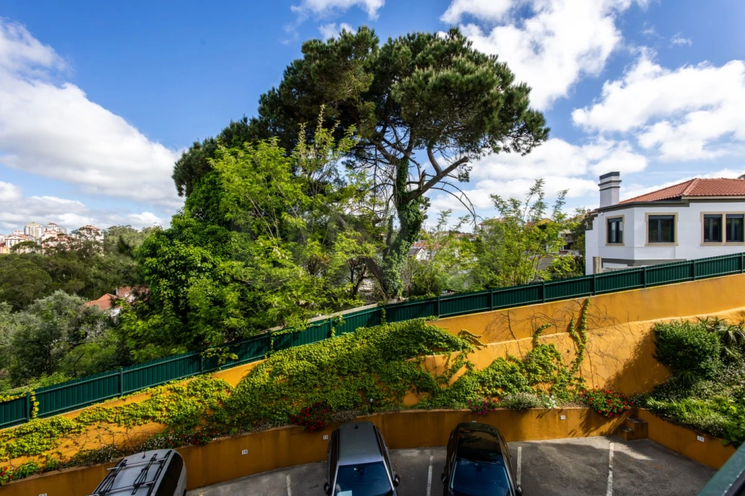 Apartamento T2 para Venda em Rio de Mouro Foto 30