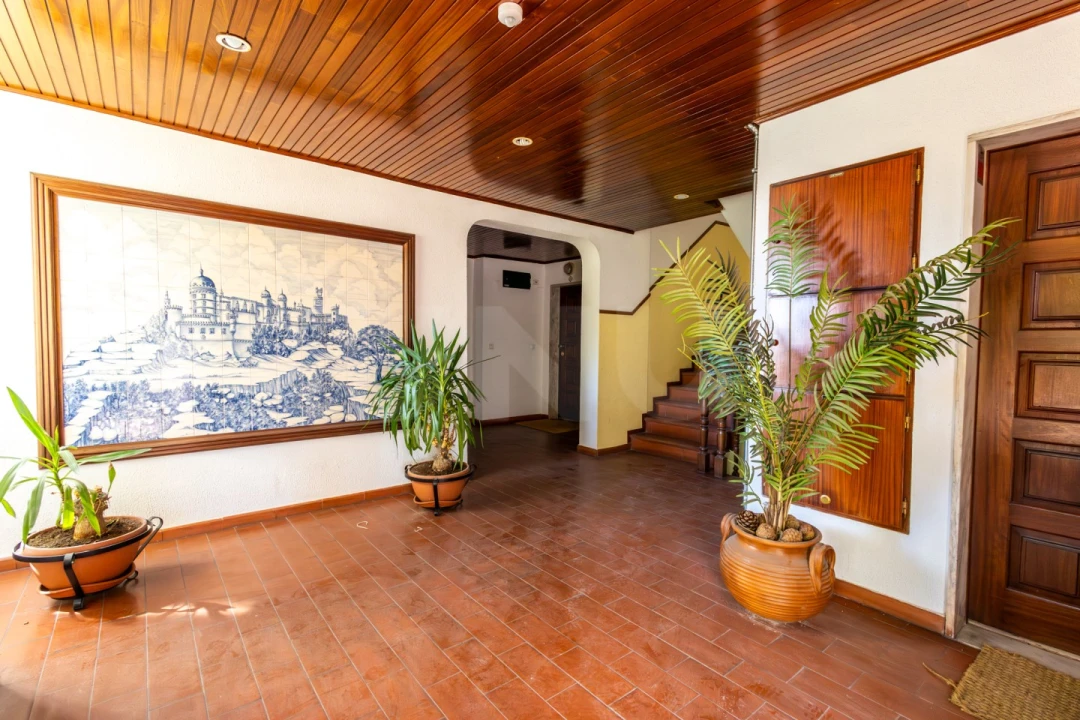 Apartamento T2 para Venda em Rio de Mouro Foto 34